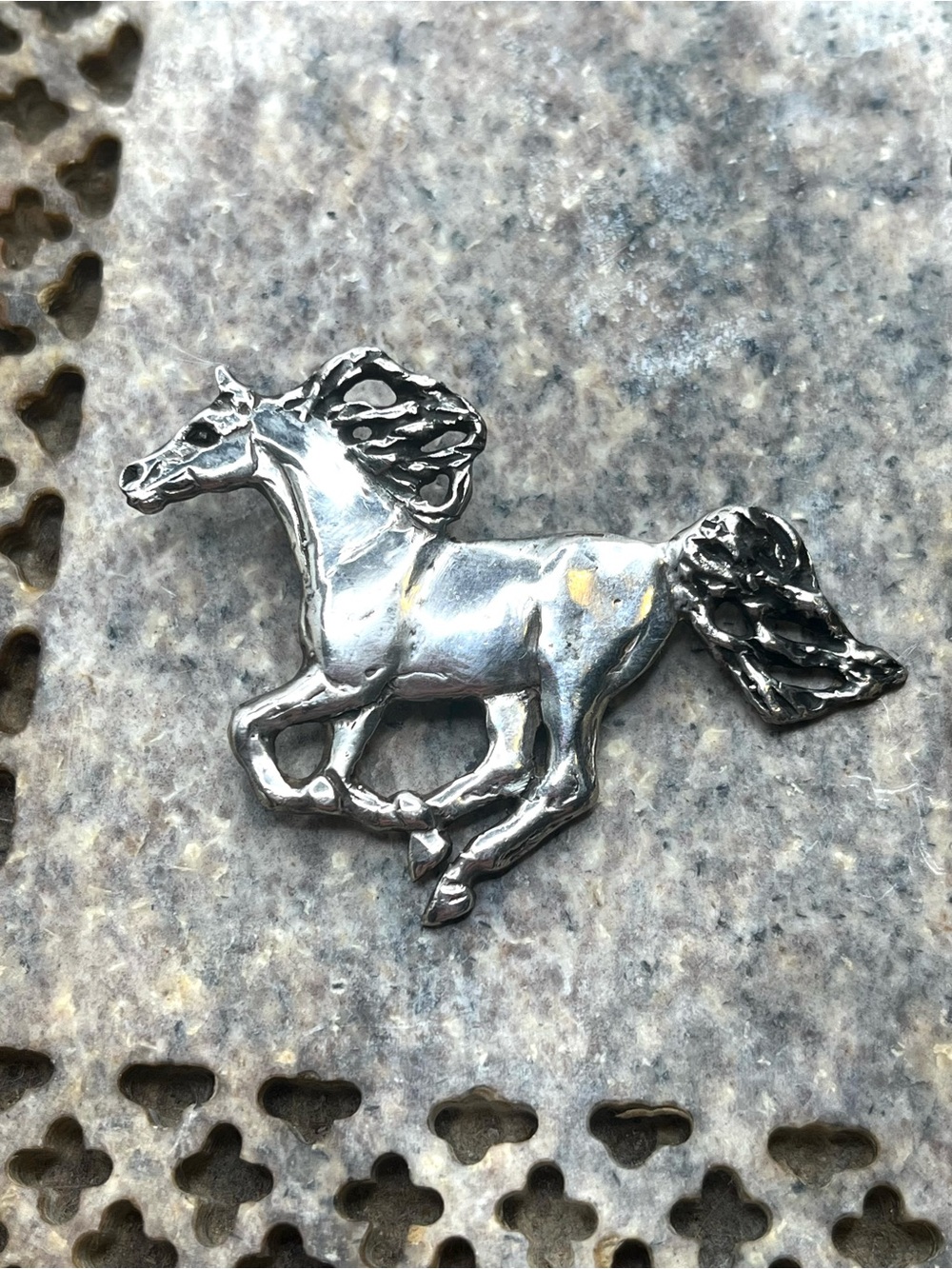 VTG Sharon Cain Hessian Sterling Silver Galloping Horse Pendant SIGNED 4/25